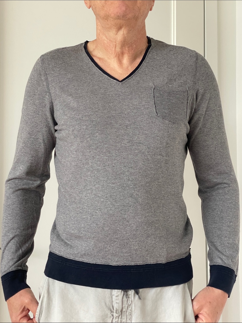 Hugo Boss Men's Gray V-Neck Sweater with Navy Trim
